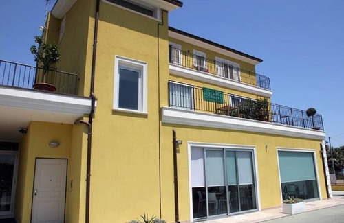 Cologna Spiaggia Bed & Breakfast | villa imago blue room