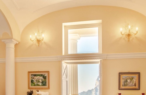 Capri Villa | Villa in Capri town & Private Yacht
