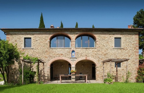 Arezzo Villa | Villa in Tuscany with Organic Wine Estate