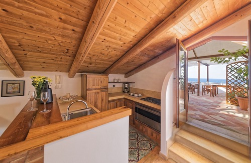 Ischia Porto Bed & Breakfast | Villa Lieta