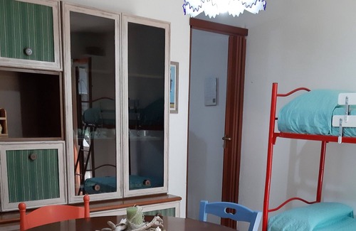 Isca Marina Apartment | Villa Nicole: Ippocampo tavern