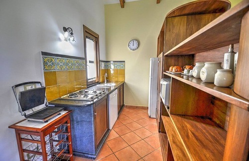 Sant'Agata sui Due Golfi House | Villino Alfredo B: A charming cottage situated in a quiet location, a few minutes from the town center, with Free WI-FI.