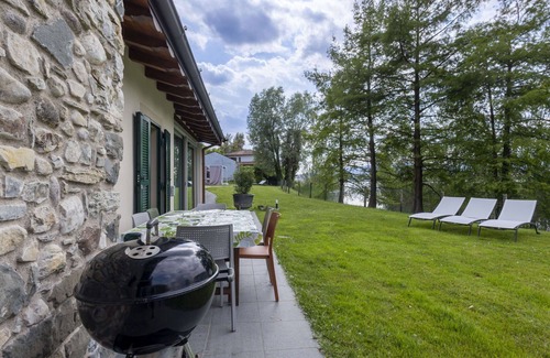 Cremignane Villa | Wonderful private villa for 6 people with WIFI, private pool, A/C, TV, patio and pets allowed