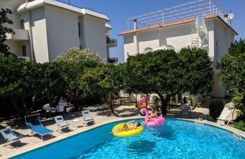 Meta Apartment | YourHome - Villa Sorrento