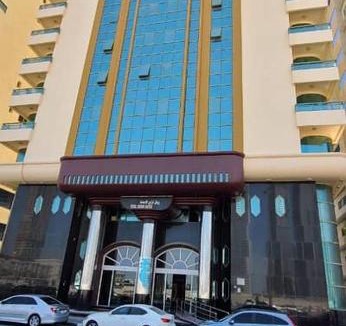 Al Majaz Hostel | شقة شيرنج شباب فقط في الشارقة