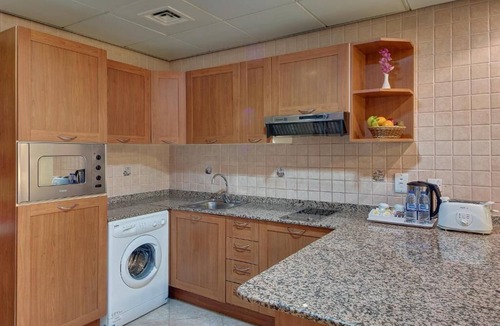 Al Mankhool House | 1 Bedroom Apartment Near Day To Day Al Karama