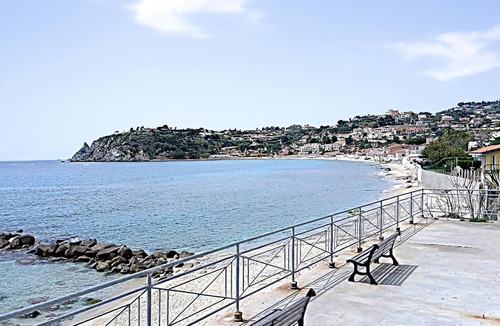 Santa Maria Apartment | 1 bedroom awesome apartment in Ricadi