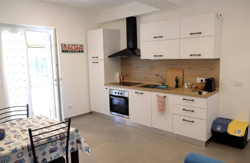 Torre Annunziata Apartment | 1 minute from MAXIMAL POMPEII shopping center, 1 km from the excavations of Pompeii