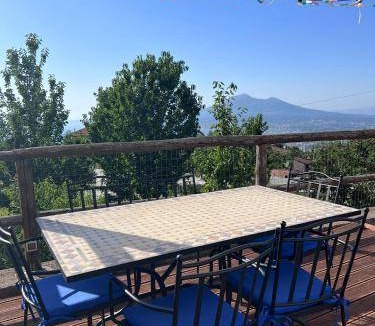 Piazza-Tralia-Pendolo Apartment | 100 m² Serviced apartment ∙ 3 bedrooms ∙ 9 guests