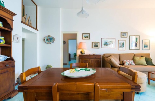 Casamicciola Terme Apartment | 100 m² Apartment ∙ 3 bedrooms ∙ 6 guests