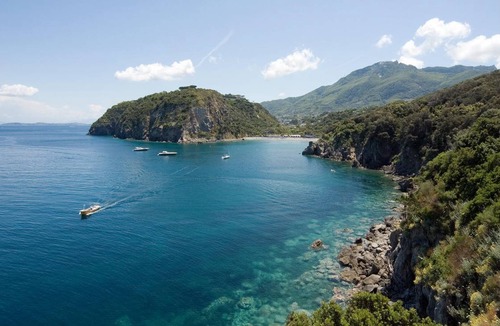 Ischia Porto Apartment | 100 m² Apartment ∙ 2 bedrooms ∙ 5 guests