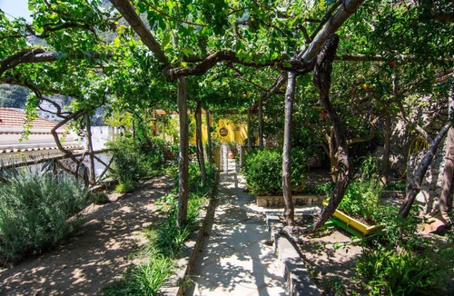 Chiesa Nuova Apartment | 100 m² Apartment ∙ 3 bedrooms ∙ 6 guests