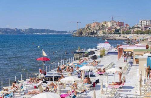 Pozzuoli Apartment | 100 m² Apartment ∙ 3 bedrooms ∙ 7 guests