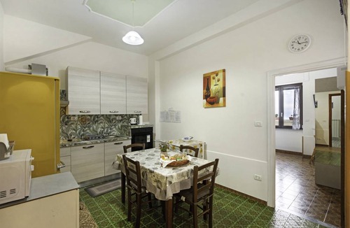 San Lazzaro Apartment | 100 m² Apartment ∙ 5 bedrooms ∙ 9 guests