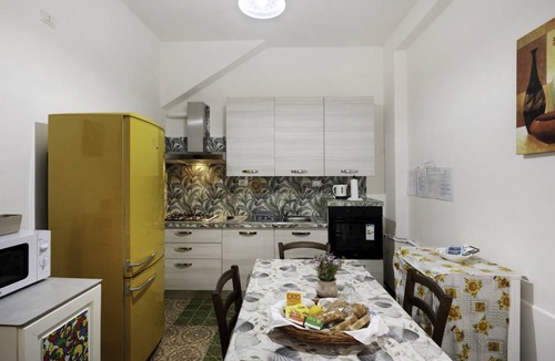 San Lazzaro Apartment | 100 m² Apartment ∙ 5 bedrooms ∙ 9 guests