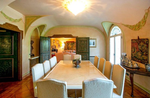 Polistena House | 1000 m² Maisonette ∙ 7 bedrooms ∙ 12 guests