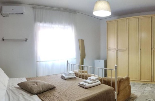 Portici Apartment | 110 m² Apartment ∙ 5 bedrooms ∙ 14 guests