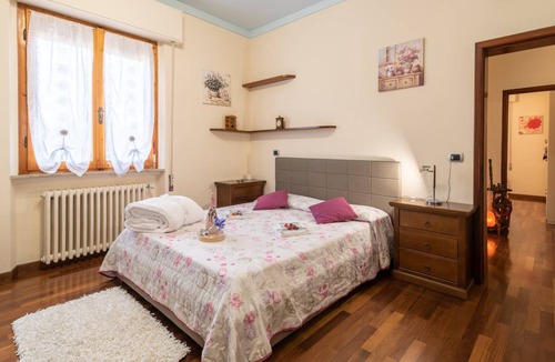 Monte San Savino Apartment | 120 m² Apartment ∙ 3 bedrooms ∙ 8 guests
