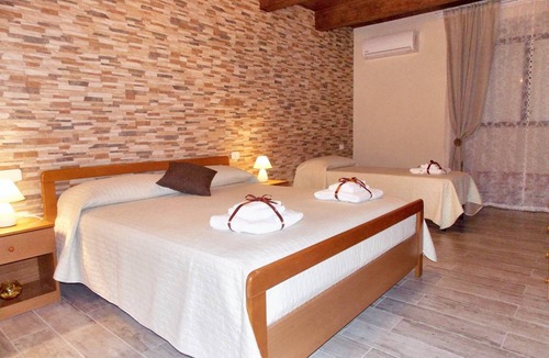 Frascineto House | 130 m² House ∙ 3 bedrooms ∙ 8 guests