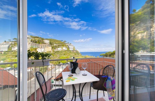 Sorrento Historic Centre Apartment | 140 m² Apartment ∙ 3 bedrooms ∙ 9 guests