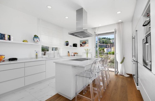 Sorrento Historic Centre Apartment | 140 m² Apartment ∙ 3 bedrooms ∙ 9 guests