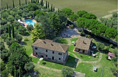 Castiglione del Lago Apartment | 140 m² Apartment ∙ 5 bedrooms ∙ 9 guests