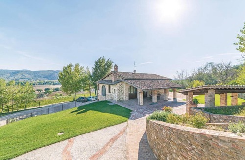 Torgiano House | 150 m² House ∙ 3 bedrooms ∙ 6 guests