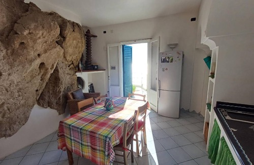 Furore House | 150 m² House ∙ 3 bedrooms ∙ 5 guests