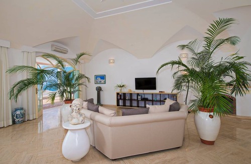 Laurito Villa | 150 m² Villa ∙ 2 bedrooms ∙ 4 guests