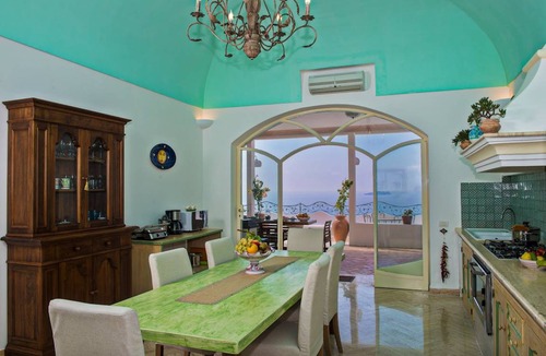 Laurito Villa | 150 m² Villa ∙ 2 bedrooms ∙ 4 guests