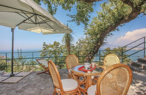 Castellammare di Stabia House | 158 m² Maisonette ∙ 4 bedrooms ∙ 10 guests