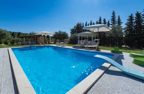 Torre San Patrizio House | 180 m² House ∙ 4 bedrooms ∙ 8 guests