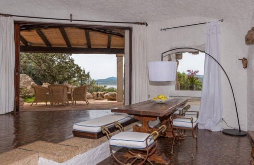 Capriccioli House | 180 m² House ∙ 2 bedrooms ∙ 6 guests