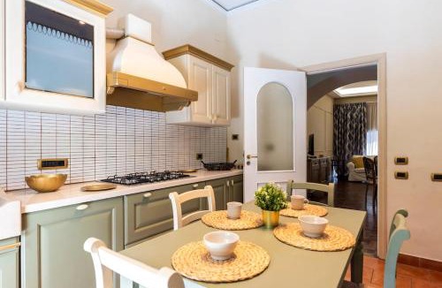 Arenella Apartment | 1912 - Marinelli House