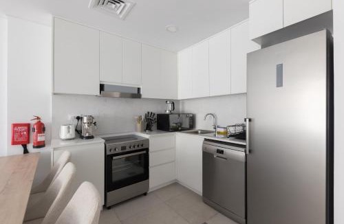 Umm Suqeim 3 Apartment | 1bd Partial Burj Al Arab View Prime Location