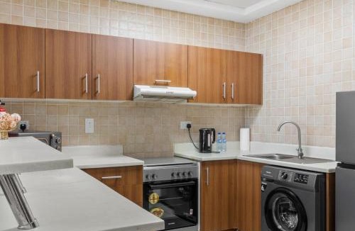 Dubai Apartment | 1BR in Sulafa Tower- Ideal for Short-Term Stay