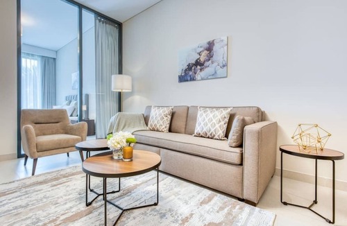 Business Bay Apartment | 1BR Trendy Business Bay Apartment Close to Dubai Mall