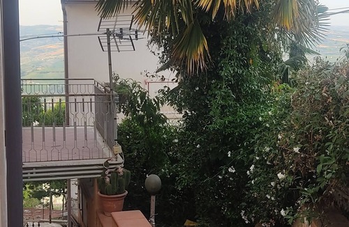 Paupisi Apartment | 2 Bedroom Apartment in Campania