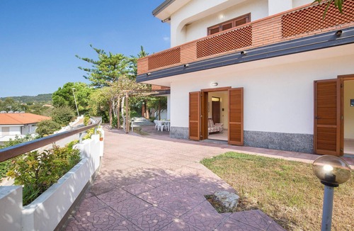 Joppolo House | 2 bedroom pet friendly home in Joppolo