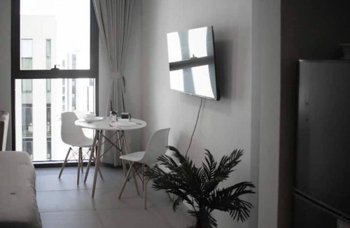 Sharjah Apartment | 20 Mins drive to Dubai International Airportn