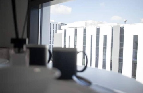Sharjah Apartment | 20 Mins drive to Dubai International Airportn