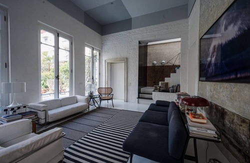 Chiaia Apartment | 200 m² Apartment ∙ 2 bedrooms ∙ 4 guests
