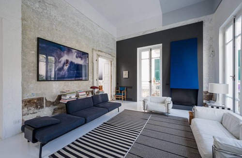 Chiaia Apartment | 200 m² Apartment ∙ 2 bedrooms ∙ 4 guests