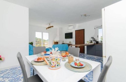 Casamicciola Terme Villa | 200 m² Villa ∙ 2 bedrooms ∙ 6 guests