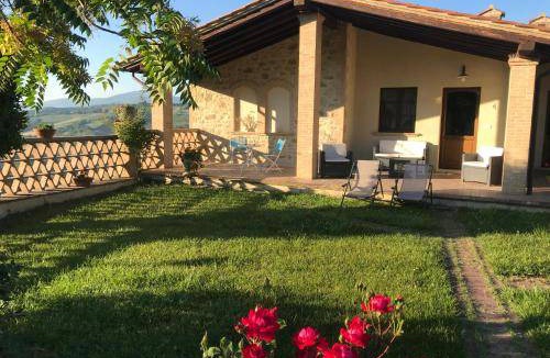 Gualdo Cattaneo Resort | 220 m² Resort ∙ 6 bedrooms ∙ 22 guests