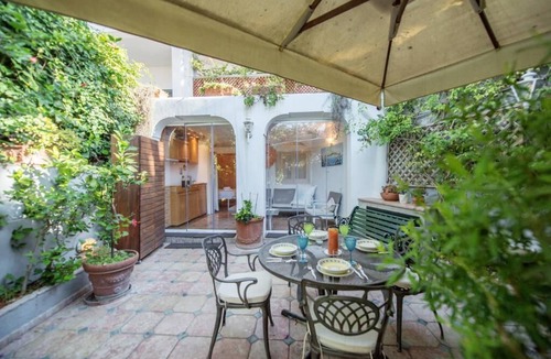 Capri House | 23Baci, cozy central house with terrace