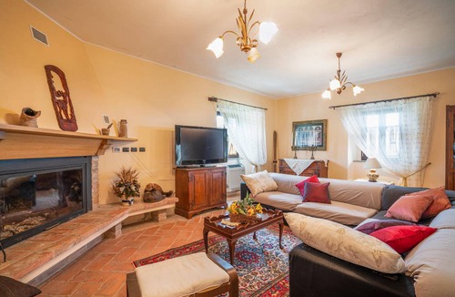 Apecchio House | 240 m² House ∙ 4 bedrooms ∙ 8 guests