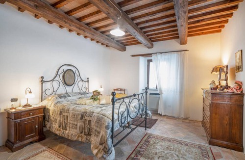 Apecchio House | 240 m² House ∙ 4 bedrooms ∙ 8 guests