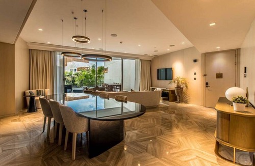 Palm Jumeirah Apartment | 241 m² Apartment ∙ 3 bedrooms ∙ 6 guests