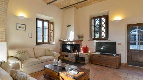 San Giovanni d'Asso Villa | 250 m² Villa ∙ 5 bedrooms ∙ 10 guests